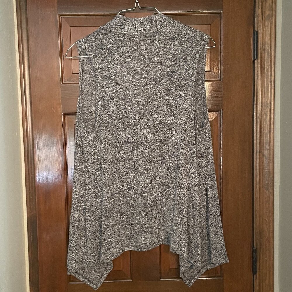 Size 1X Bobeau heathered sweater vest - Picture 2 of 4